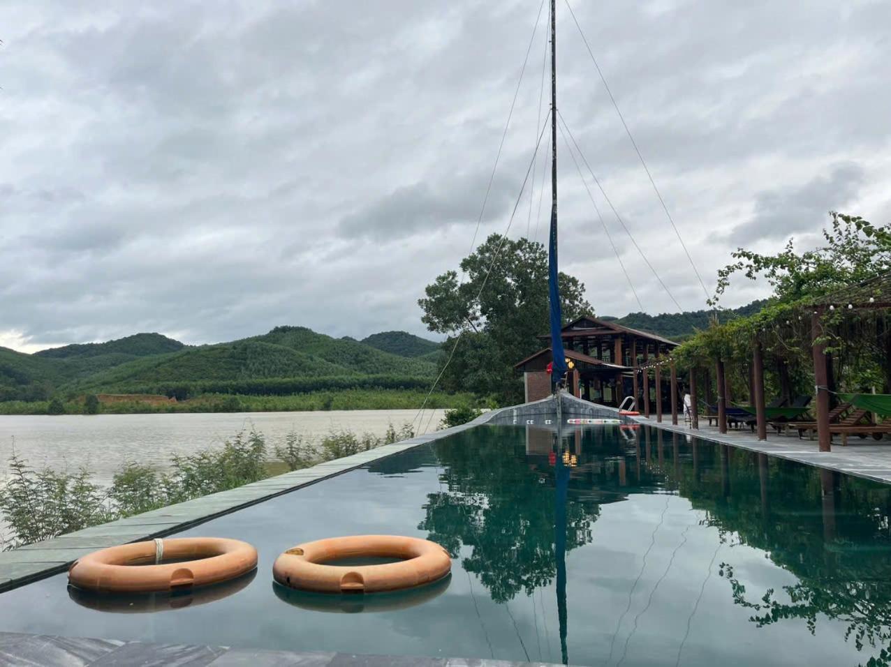 Nguyen Shack Retreat Resort Φονγκ Να Εξωτερικό φωτογραφία